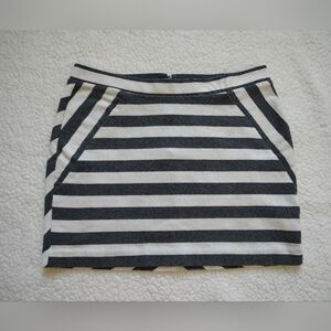 Gap 100% Cotton Women's Small Gray & White Striped Mini Skirt